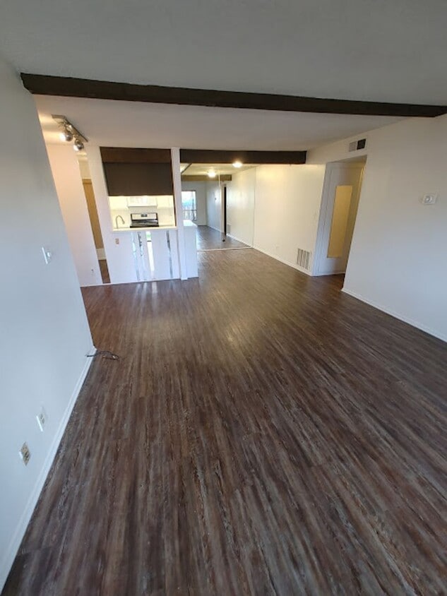 U{COMMING - PEACEFUL 2BD/2BA CONDO NEAR TH... - U{COMMING - PEACEFUL 2BD/2BA CONDO NEAR TH...