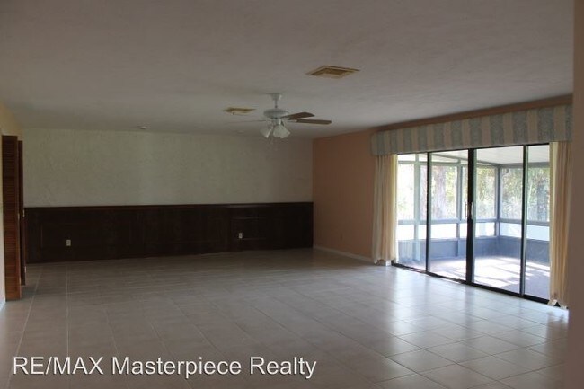Foto del edificio - 952 SE Walters Terrace