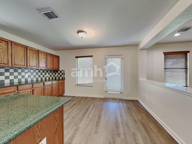 Foto del edificio - 29427 Legends Hill Dr