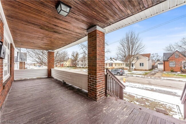 Building Photo - 7607 Deerfield Dr