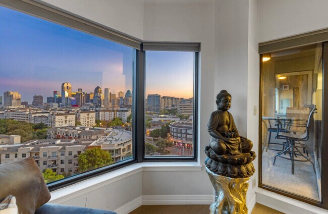 Foto del edificio - 3030 McKinney Ave