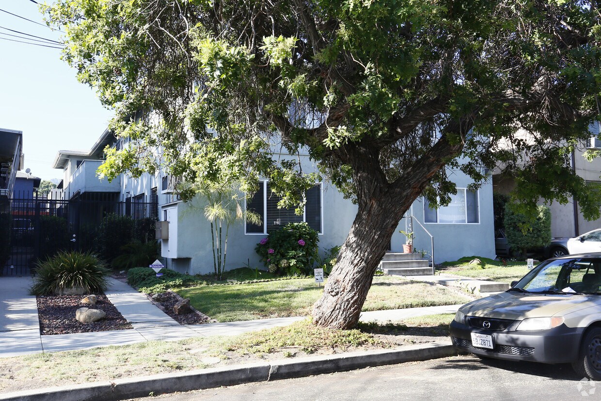 Foto del edificio - 13520 Rye St