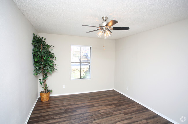 B 1BDx1BA 660SF - Marine Creek Apartments