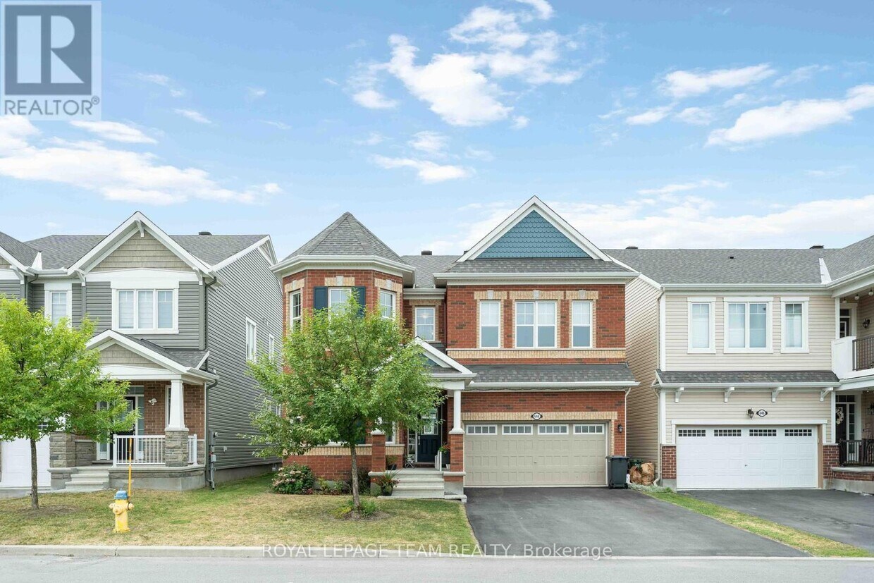 Primary Photo - 648 Pearl Dace Cres