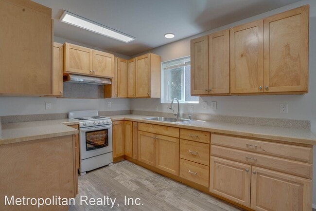 Building Photo - 2 br, 1 bath House - 23509 Edmonds Way Unit B