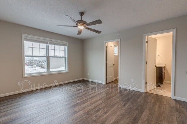 Building Photo - 6773 Gingham Ct