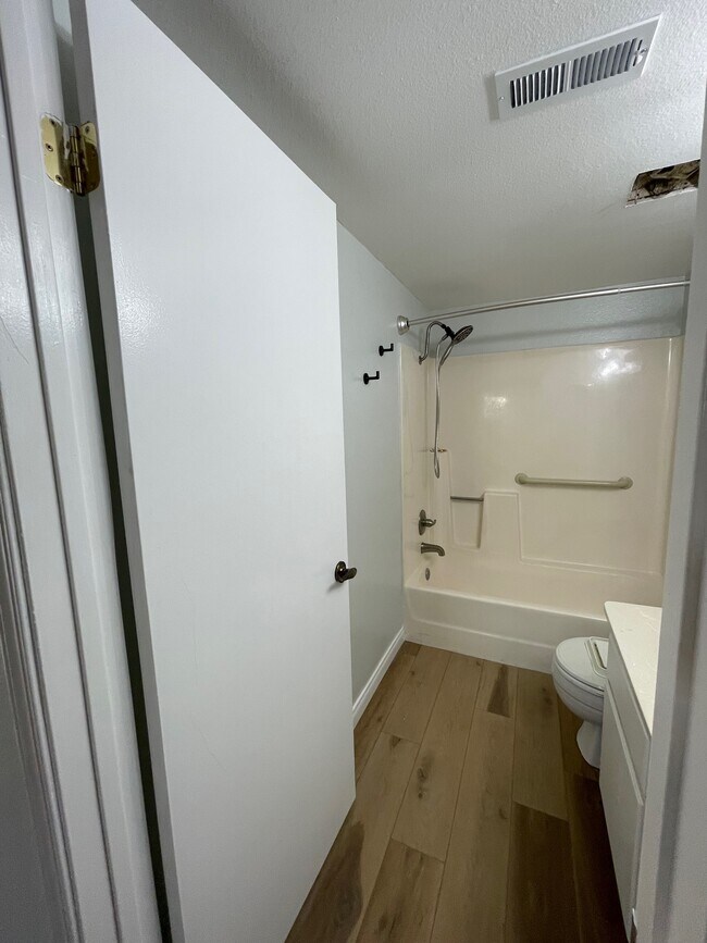 Building Photo - 1067 Shadowridge Dr