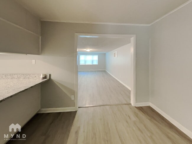 Foto del edificio - 3775 Emerson Ave