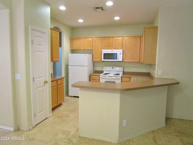 Building Photo - 12618 W Redondo Dr