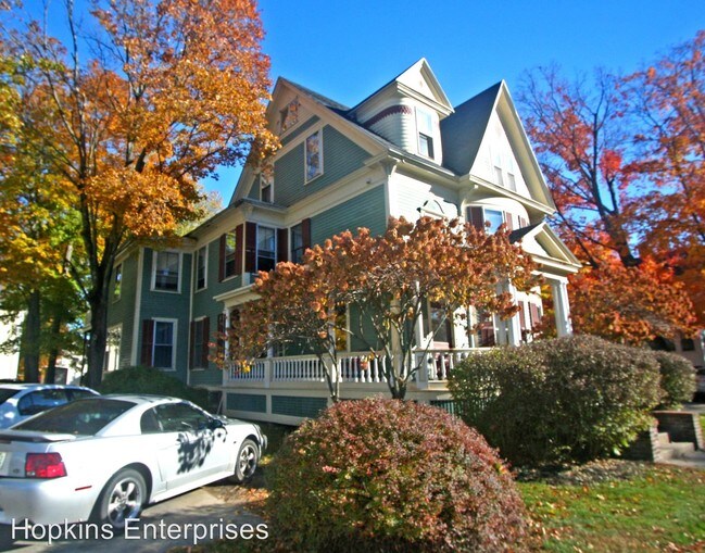 Building Photo - 609 Central Ave