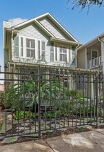 Building Photo - 431 Westmoreland St