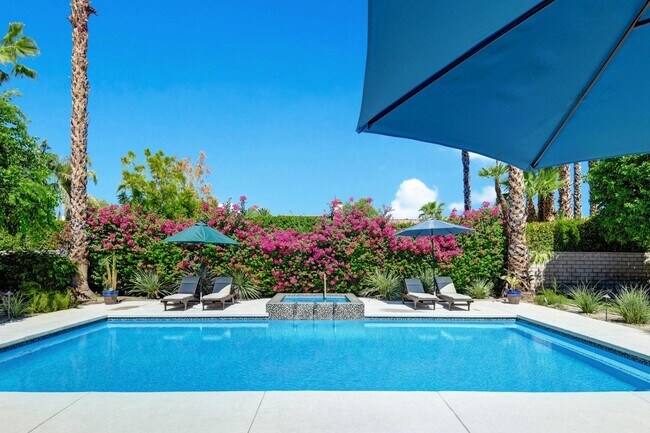 Building Photo - 71138 Patricia Park Pl