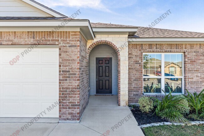 Foto del edificio - 7308 Lee Hall Loop