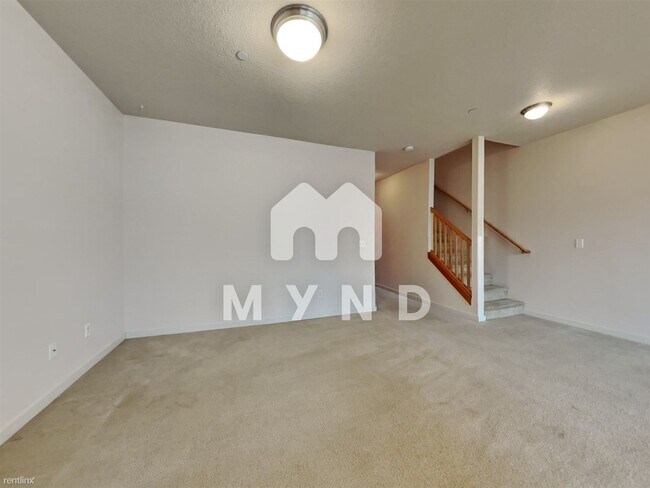 Building Photo - 3 br, 2 bath House - 5329 NE 83rd Pl