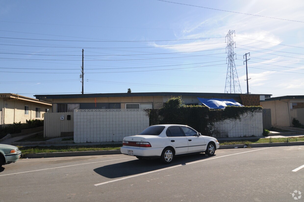 Foto del edificio - 8920 Pacific Ave