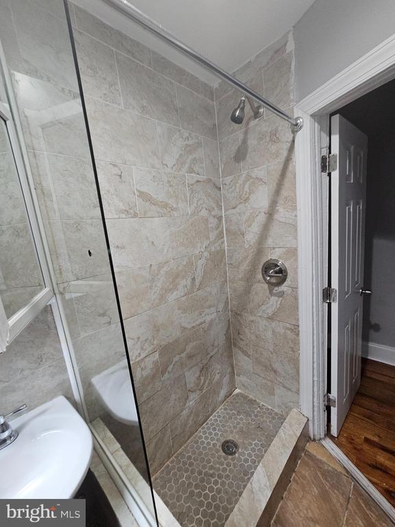 Foto del edificio - 1528 W Oakdale St