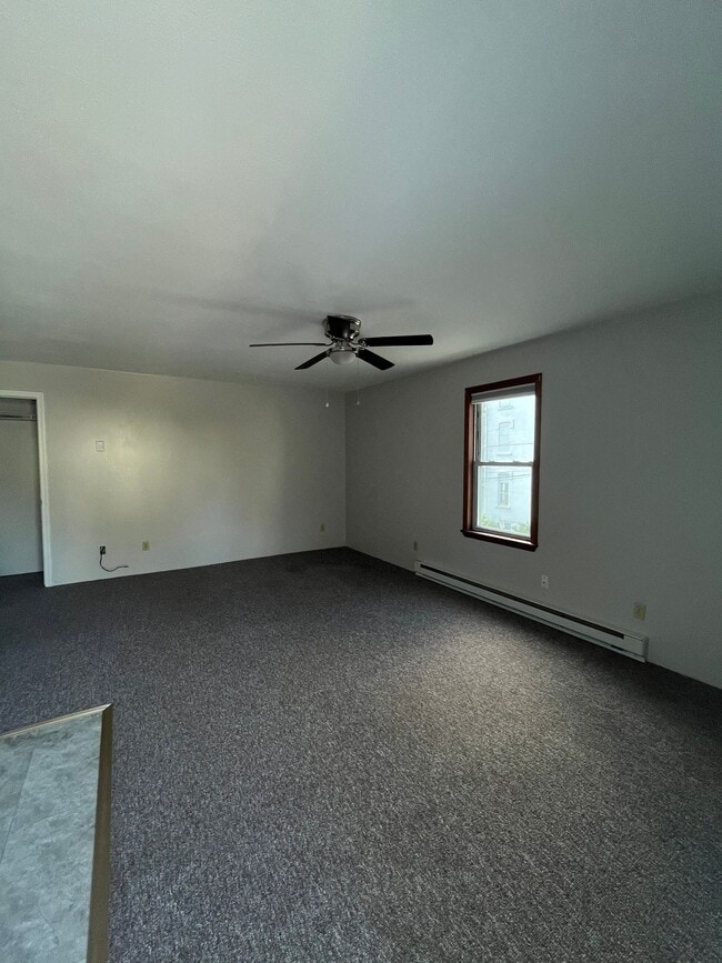 Building Photo - 1338 Water St