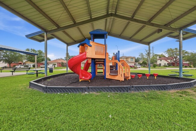 Building Photo - Sterling Green Village