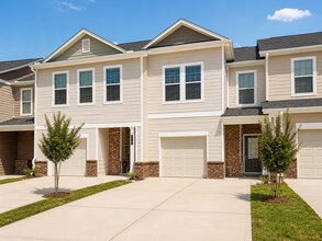 Building Photo - 3457 Sumersbe court