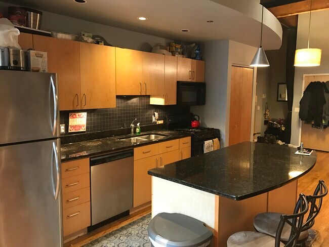 Kitchen - 2300 W Wabansia Ave