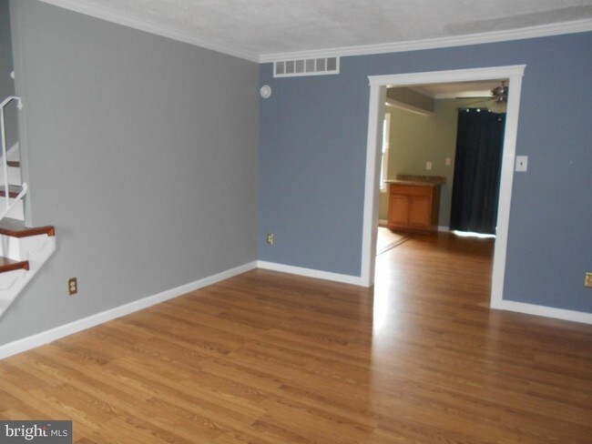 Building Photo - 31 Slavin Ct