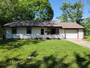Building Photo - 1406 Williamsburg Dr