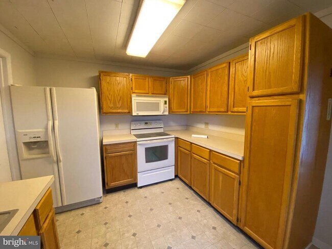 Foto del edificio - 2063 Hill Rd