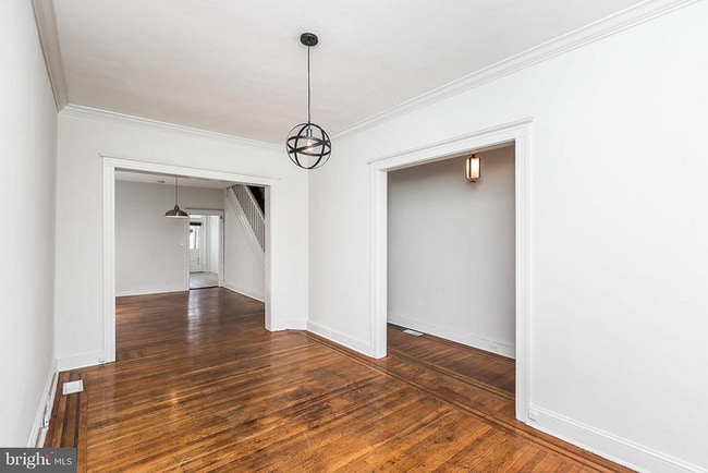 Building Photo - 3 Bedroom in a GREAT AREA
