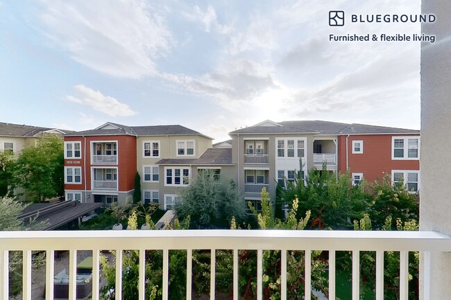 Foto del edificio - 1000 Lupine-GO FL2-ID4779A