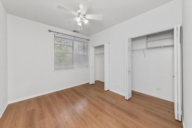 Building Photo - 301 W Goethe St