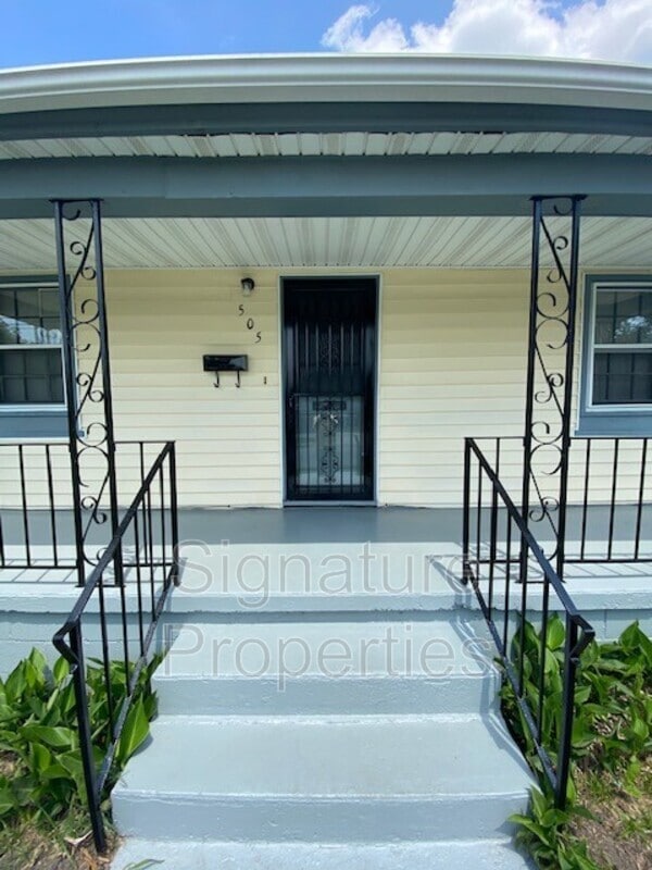 Building Photo - 505 S Jefferson St