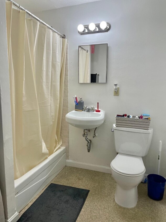 248 Newbury St Unit 6, Boston, MA 02116 Condo for Rent in Boston, MA