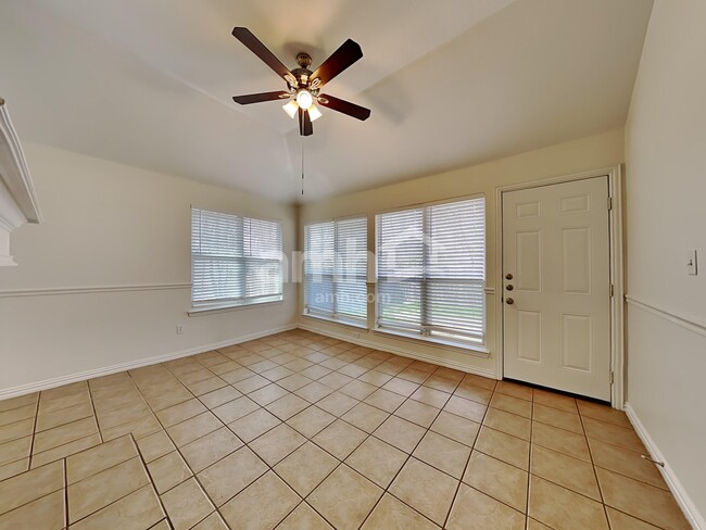 Building Photo - 87 Elmwood Trail