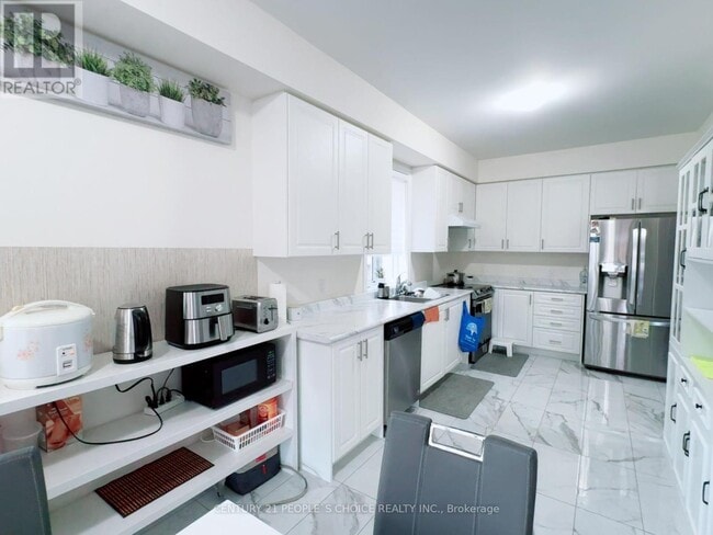 Building Photo - 118 Blackwell Cres