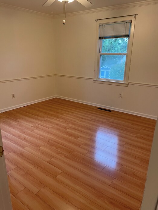 Bedroom 2 - 1113 Highwood Rd