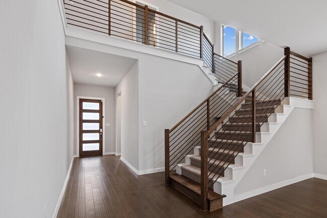 Stairs - 3609 Hollow Pine Dr