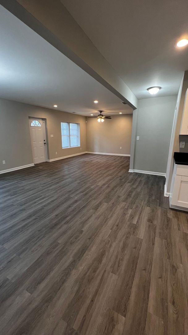 Foto del edificio - BRAND NEW 3bd/2ba Bungalow Renovation!!! -...