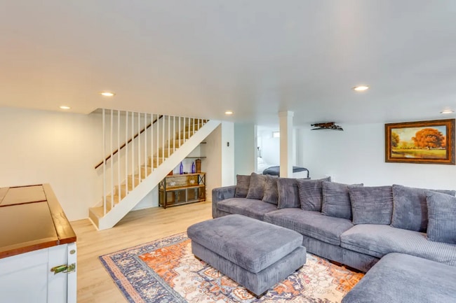 Building Photo - One Dent Dr