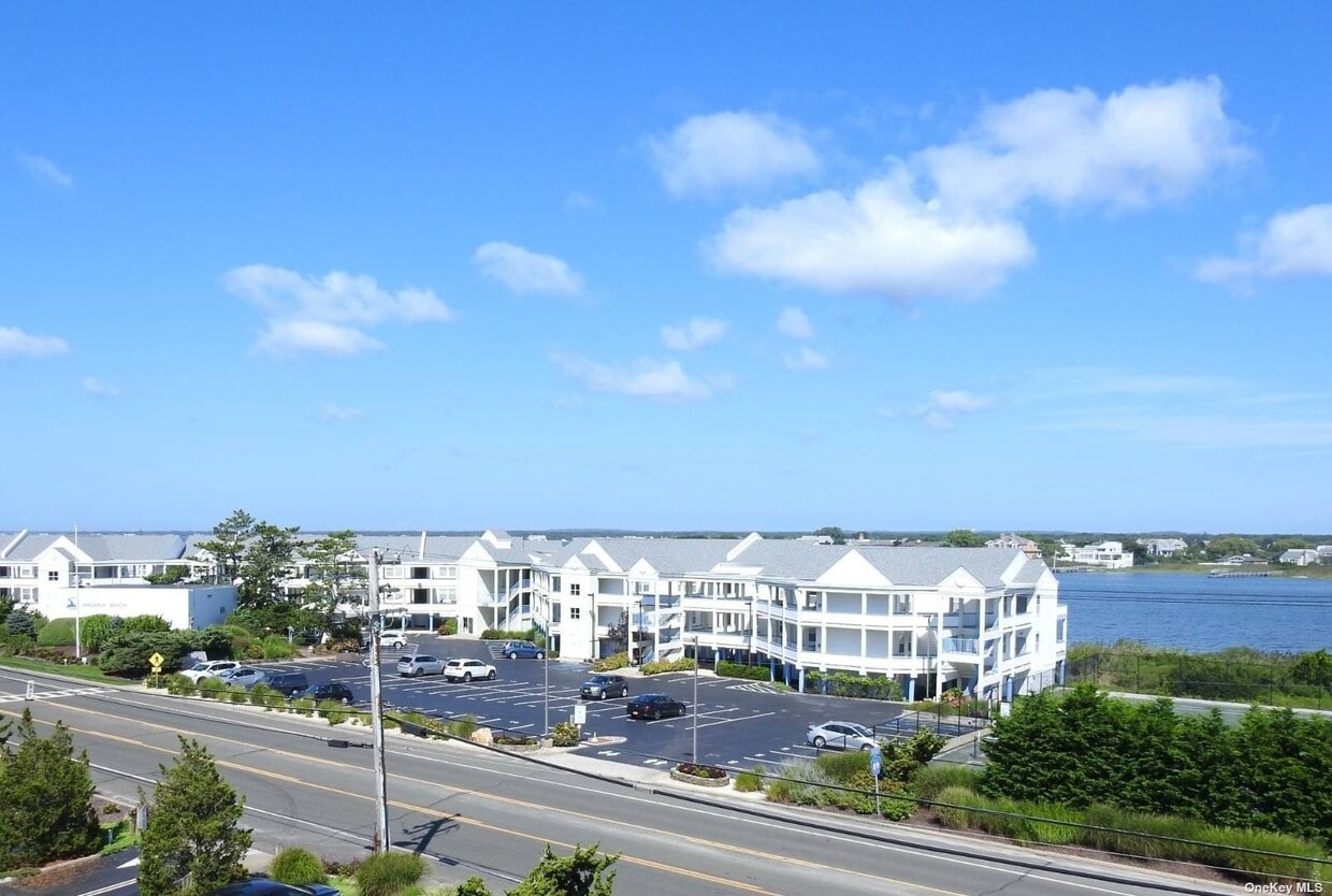 256 Dune Rd, Westhampton Beach, NY 11978 Condo for Rent in Westhampton Beach, NY