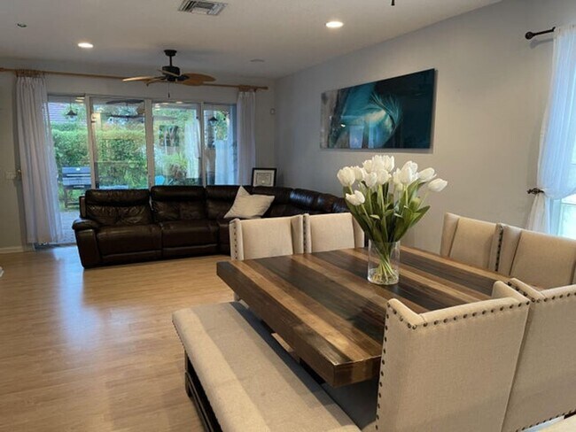 Building Photo - 115 Mulberry Grove Road, Royal Palm Beach,...