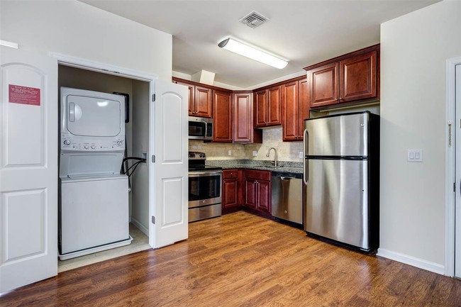 Foto del edificio - 5609 Jefferson St