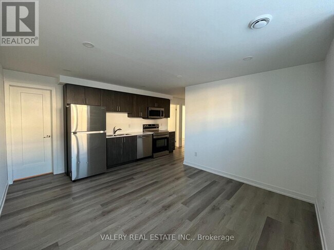 Photo du bâtiment - 514 - 4263 FOURTH AVENUE