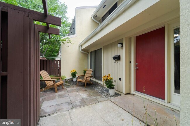 Foto del edificio - 2221 Southgate Square