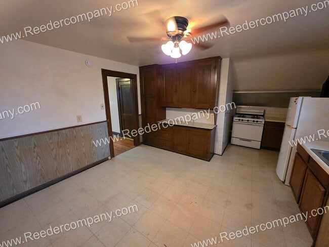 Foto del edificio - 625 Roosevelt Dr