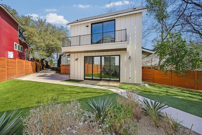 Foto del edificio - 907 Redd St