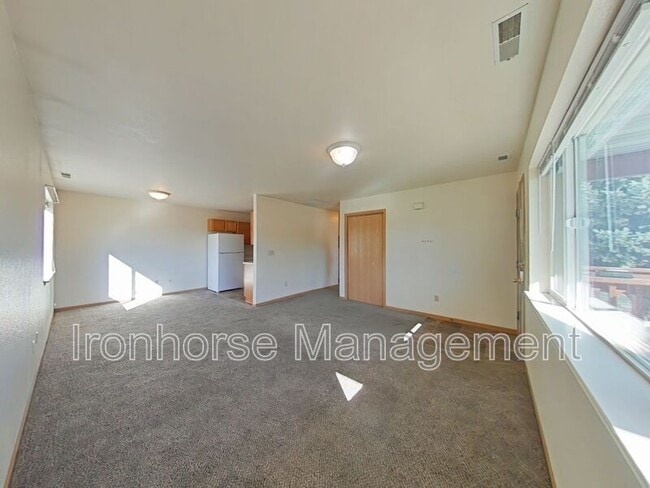 Foto del edificio - 2491 Wheeler Dr