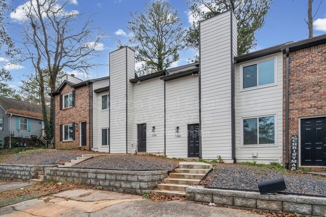 Foto del edificio - 1342 N Hampton Rd