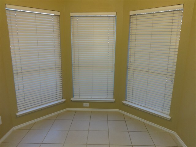 Building Photo - 4640 Tanque Drive