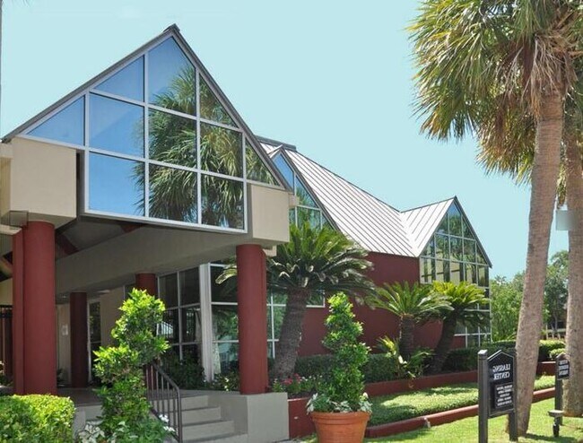Foto del edificio - 8162 Richmond Ave.