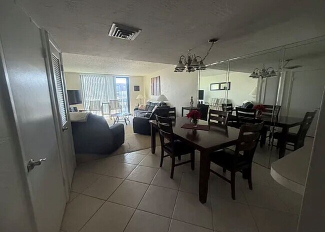 Foto del edificio - 1441 N Atlantic Ave